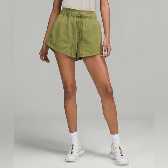 Lululemon Inner Glow High-Rise Short 3"
Bronze Green size 10 - Picture 9 of 10